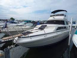 1979 Sea Ray 30 Sedan Bridge Flybridge For Sale Yachtworld Boats For Sale Boat Used Boats