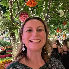 Shawty had that apple bottom cake made with the flour the whole club was  waiting to devour