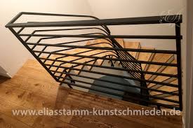 Sehen sie hier ein treppengeländer innen, innengeländer, handlauf, treppenhandlauf, metallgeländer, gelaender, metallbau und schlosser herstellen und montage. Treppengelander Innen Aus Schmiedeeisen