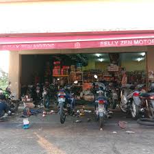 Felly zen, wanita yang diduga pacar btr branz yang lupa mematikan mic saat sesi live streaming masih berlangsung jadi sorotan netizen. Photos At Kedai Alat Ganti Motosikal Sds 13 G