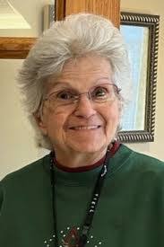 Emilia Reed's Instagram, Twitter & Facebook