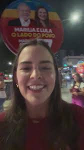 Campanha de panfletagem na Praça do Derby para Marília 77 e Lula 13