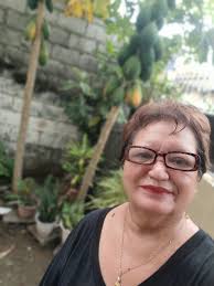 Helping me in the garden this morning 🌄 xx