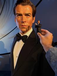 The Birds Of Pray… Custom Mafex Black Canary, The Huntress, Catwoman,  Poison Ivy and Oracle, I know Harley Quinn is missing but she's busy with  the Joker LOL 😂 #DC #Batman #Superman #