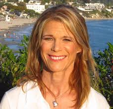 Kelly Perkins's Instagram, Twitter & Facebook