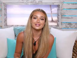 'love island' sits atop lots of things which all put across a generally unrealistic picture of body image, she told the sun. Love Island S Lucinda Says She Wants Boob And Nose Job But Talked Herself Out Of It Irish Mirror Online