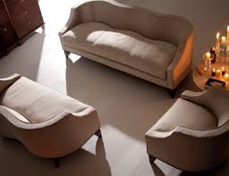 Die couch im italienischen stil begeistert mit einer gesteppten sitzfläche und relaxfunktion. Elegante Italienische Sofas Sofas Finden Sie Im Katalog Auf Unserer Website Luxuryfurniture Mr