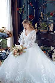 18 Vintage Inspired Puff Sleeve Wedding Dresses That Make A Timeless Statement Victorian Wedding Dress Wedding Dress Suit Wedding Dress Long Sleeve