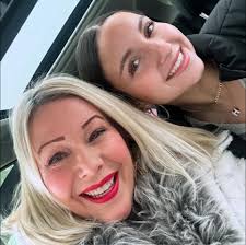 What summer activities and camps are available for kids in South Lyon?