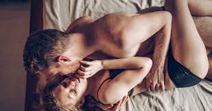 Das wünschen sich frauen im bett. 11 Tipps Wie Du Im Bett Richtig Gut Wirst
