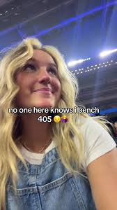 Mrs Frizzle Benching 405