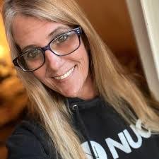 Tammy Bland's Instagram, Twitter & Facebook