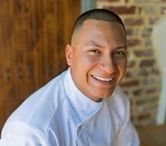 Alexis Samayoa's Instagram, Twitter & Facebook