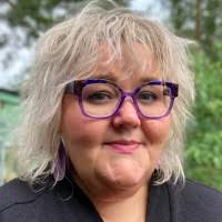 100+ "Sandra Strom" profiles