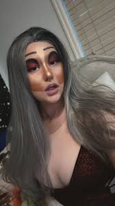 Hi People :) Would someone please be able to recommend somewhere good to  watch a Drag Queen show this Saturday?