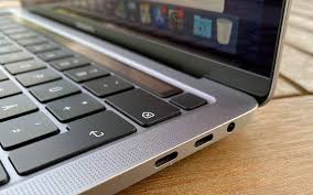 Everything you need to know about apple's next laptops. Kompakter Alleskonner Apple Macbook Pro 13 Zoll 2020 Im Test Seite 2 Winfuture De