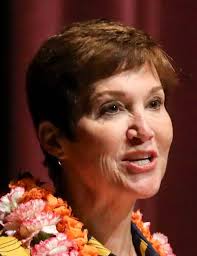 Wendy Hensel visits UH Hilo