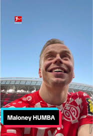 A shirt for his hurt ❤️🖤 #bundesliga #fussball #Frimpong