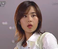 맡은 배역은 학원 한번을 다니지 않고도 전교 1등을 도맡아 하고 쉬는 시간에도 친구들과 어울리기 보단 책을 읽는 무뚝뚝한. ìµœê°•í¬ í‚¤