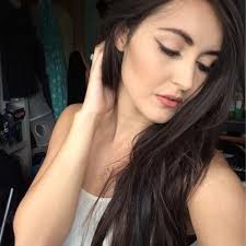 Kirsten Violet (@KirstenVickers)