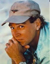 100 Parrotheads...Fins Up!!! and jimmy buffett ideas to save today