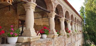 For faster navigation, this iframe is preloading the wikiwand page for castelul bethlen din criș. Castelul Bethlen Din Cris Mures Alexandra Cristian