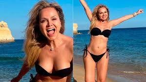 Cenapop · Eliana exibe corpão de biquíni em Portugal e seguidora fala de  botox: “Tá gritando”