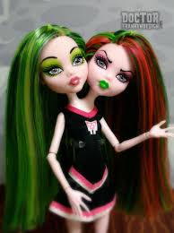 Tara Putnam (starrangel82)