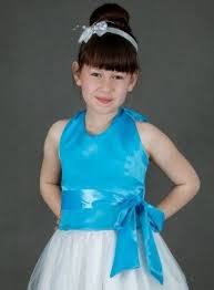 Et les ceintures sont un peu longues, mais ne récupéreront pas grand chose! Fin De Stock Bustier Pour Demoiselle D Honneur Enfant Choix De Couleur Et Pas Cher