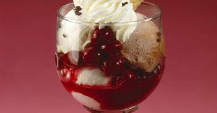 Eisbecher Mit Sauerkirschen Rezept Eisbecher Sauerkirschen Rezepte