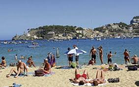 Real madrid strand / badetuch 75 x 150 cm. Port De Soller Soll Bald Schirme Und Liegen Bekommen Mallorca Zeitung