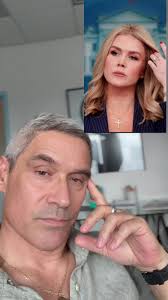 Karolineleavitt Brown