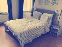 Chambre Lit Ikea Lauvik Matelas Hovag Pieds Bjorli Housse De Couette Et Taies Ikea Hostoga Tables De Chevet Action Appliques Murales Ikea Rodd Abats Jour