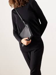 6 981 tykkäystä · 27 puhuu tästä. Kramer 1 Shoulder Bag In Black Calfskin Leather Tsatsas