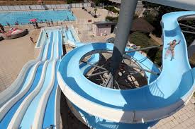 Trois espaces sur trois niveaux sont ainsi à découvrir. Belfort Loisirs Reouverture De La Piscine Du Parc