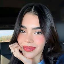 Kendra Michel Palomares (@kendra.michel.pal)