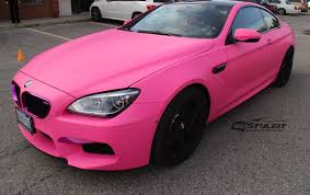 Dass Geschmacker Verschieden Sind Und Es Daher Nicht Lohnt Sich Daruber Zu Streiten Wussten Schon Die Alten Romer Wie Extrem Rosa Bmw Folierung Pinke Autos