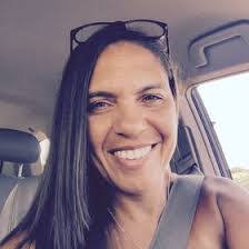 Suzanne Pratt's Instagram, Twitter & Facebook