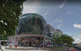 Otoyol, 1990'lı yıllarda ıslah arazisine inşa edildi ve kota kinabalu kıyı geliştirme projesinin bir parçasıydı. Coworking Shared Private Serviced Offices In Suria Sabah Shopping Mall Jalan Tun Fuad Stephens Kota Kinabalu Sabah 88000 Malaysia