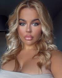 Your new screensaver 🦋💙 #explore