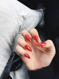 Un ranchito de quinchas sólo me ampara dos alientos amigos. 10 Colores De Esmalte Que Tienes Que Conseguir Si Eres Morenita