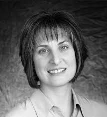 Lorene Cross's Instagram, Twitter & Facebook