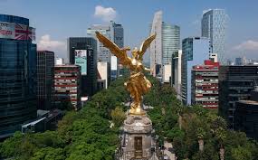 La gente le llama angel de la independencia en realidad es la diosa griega de la victoria nike, se podría decir que representa el triunfo de la independencia mexicana. Asi Fue La Restauracion Del Angel De La Independencia Tras Sismo