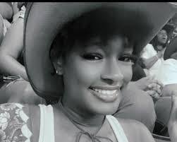 Alisha Hadley's Instagram, Twitter & Facebook