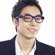 Who wrote “Ten Toes Down challenge Remix” by Dayday (데이데이)?