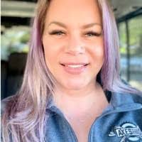 Tara Hampton's Instagram, Twitter & Facebook