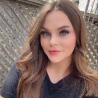 Leanna Mann's Instagram, Twitter & Facebook