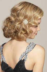 Stunning Holiday Hairstyles Straight From Pinterest Vintage Hairstyles Short Hair Styles Holiday Hairstyles