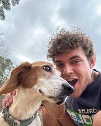 Hi guys I turned 32 in May! Looking for active people to link with and here  to invite you to come see me at Jefferson fit downtown Sarasota for a  complementary 30