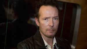 Rocker Scott Weiland found 'stiff'